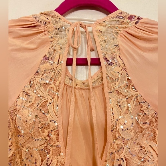 Soie’blu Embellished Lace Blouse size L - Picture 8 of 8